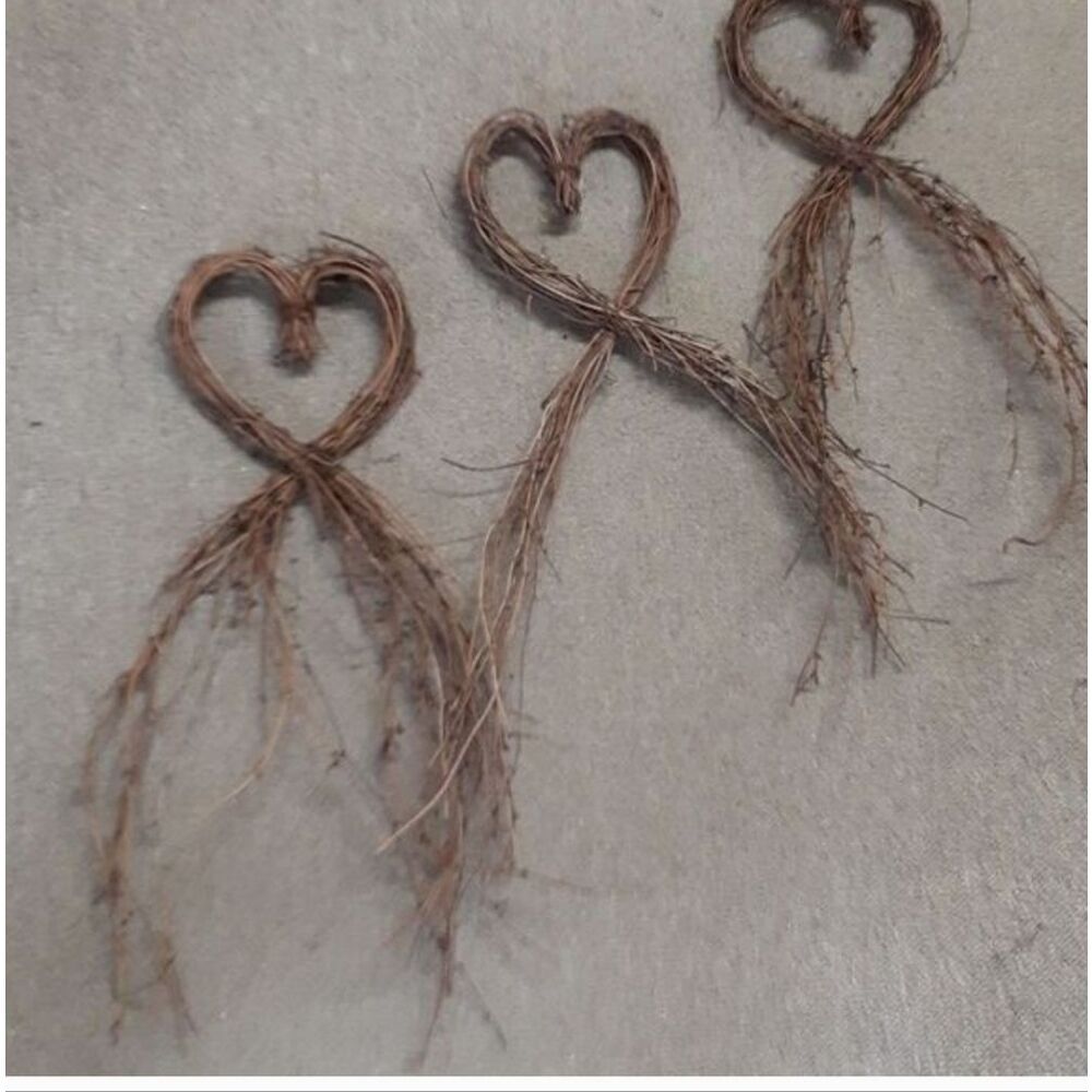 3 Vintage Trailing Heart‎ Stick Vines.